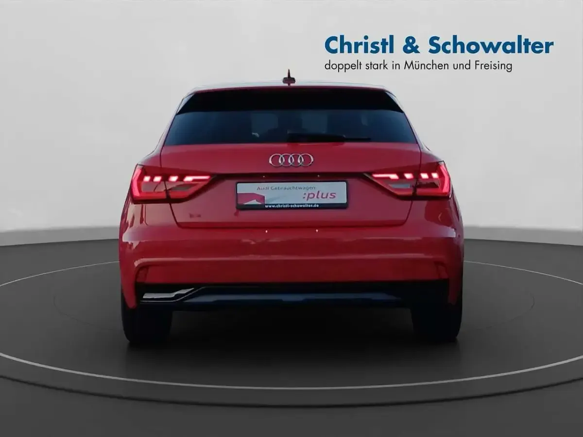 Gebraucht Audi A1 Sportback Advanced 95 PS (69 kW) 2024 Progressivrot metallic Kleinwagen