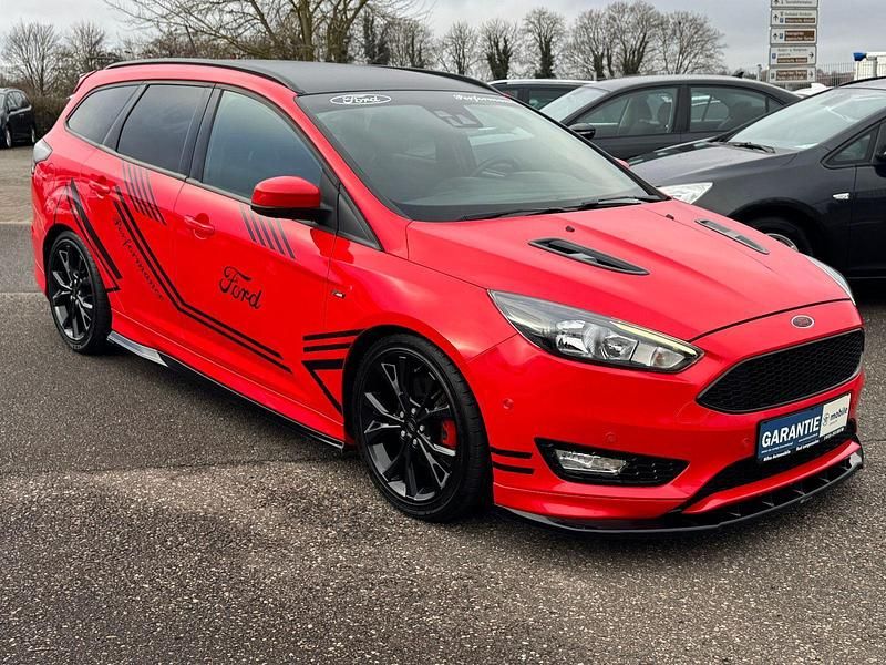 Gebraucht Ford Focus ST-Line 150 PS (110 kW) 2018 Rot Kombi