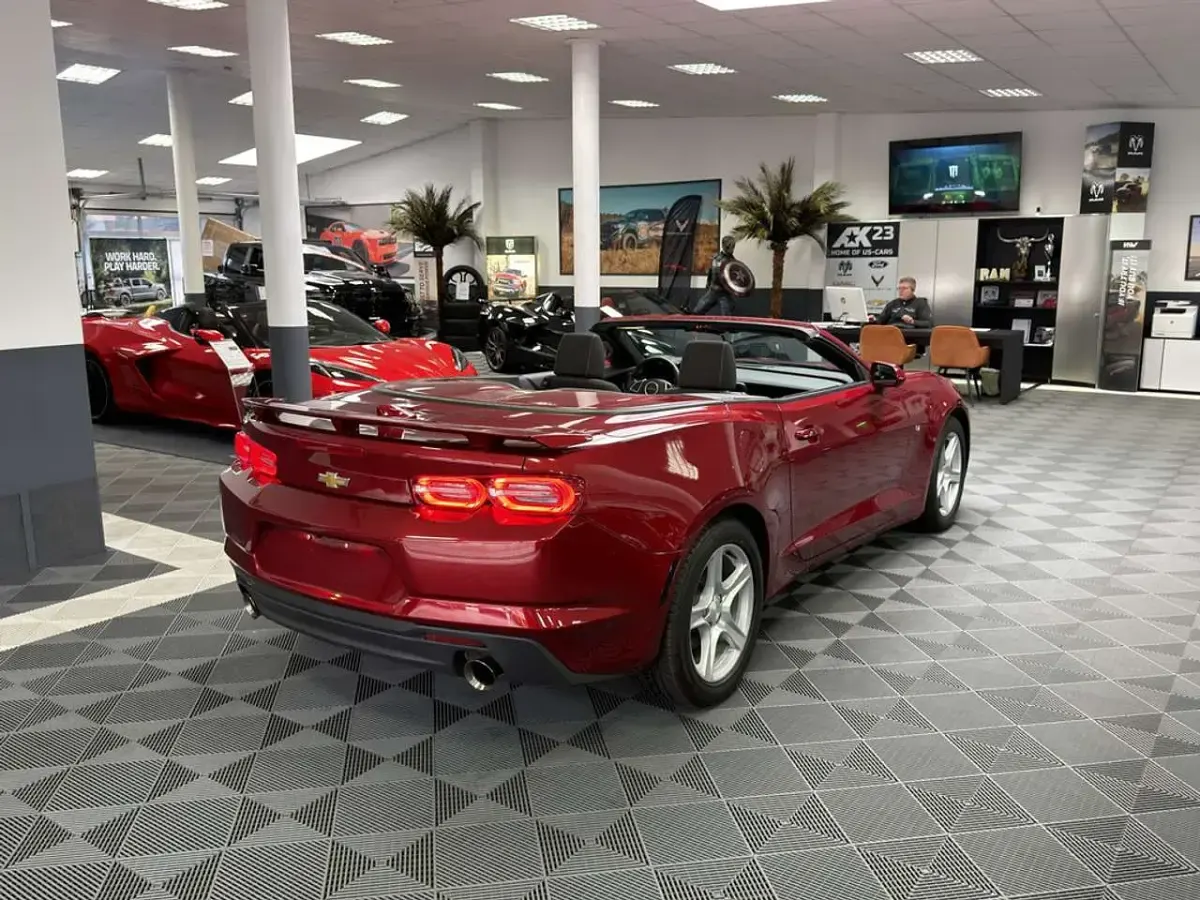 Neu Chevrolet Camaro 275 PS (202 kW) 2026 Rot Cabrio
