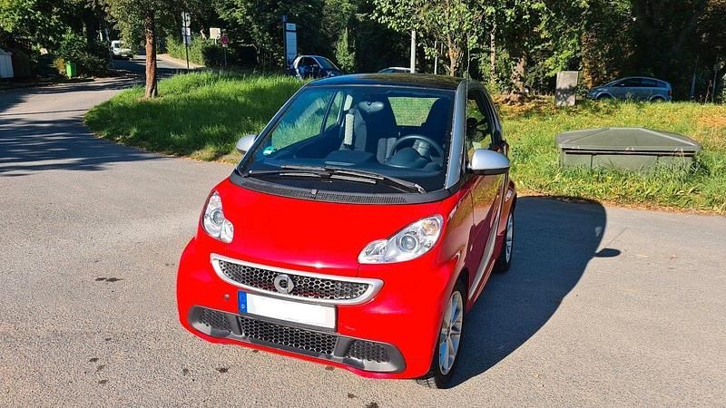 Rot Gebraucht 2014 Smart ForTwo Coupé Coupé | 5.900 € (Fairer Preis) - Bild 1/4