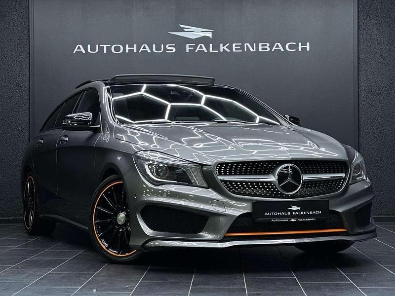 Mountaingrau met. Gebraucht 2016 Mercedes CLA200 AMG Kombi | 19.999 € (Etwas zu teuer) - Bild 1/4