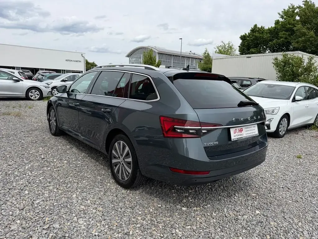 Gebraucht Skoda Superb Style 190 PS (139 kW) 2020 Grau Kombi