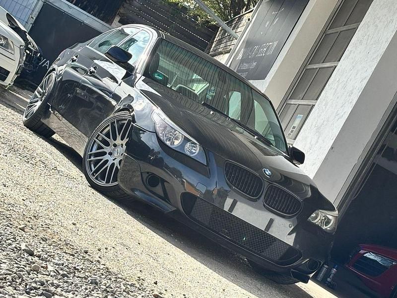 Gebraucht BMW 530 M Sport 231 PS (169 kW) 2003 Schwarz Limousine