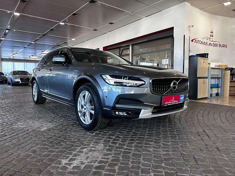 Gebraucht Volvo V90 190 PS (139 kW) 2017 Osmium grey / metallic Kombi