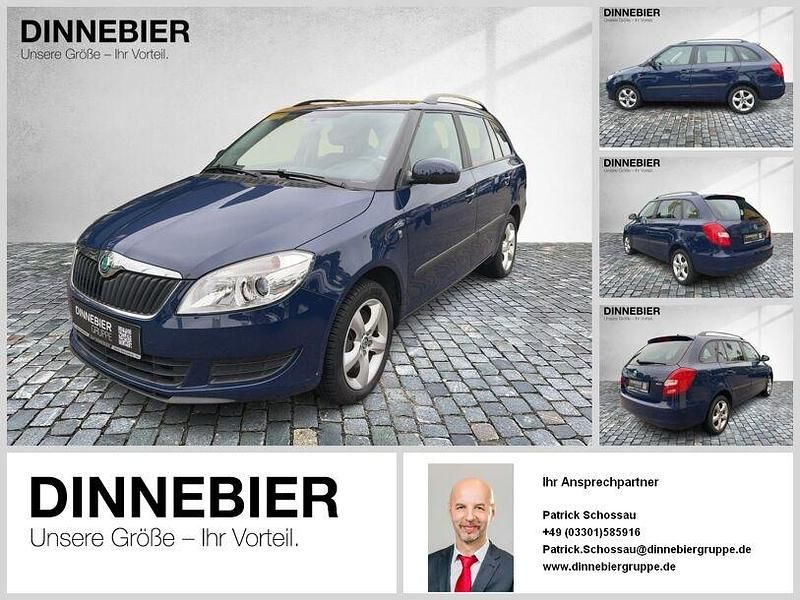 Pacific blau Gebraucht 2011 Skoda Fabia Family Kombi | 7.890 € (Fairer Preis) - Bild 1/4