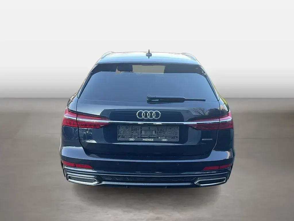Gebraucht Audi A6 S-Line 367 PS (269 kW) 2022 Firmamentblau Kombi