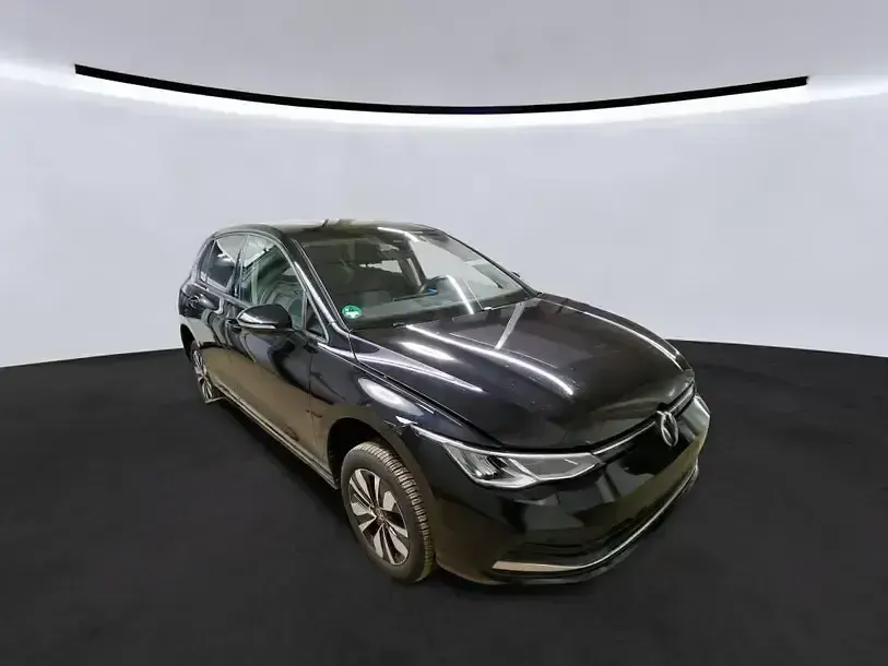Używany VW Golf VIII Move 150 KM (110 kW) 2023 Czarny Sedan/Limuzyna