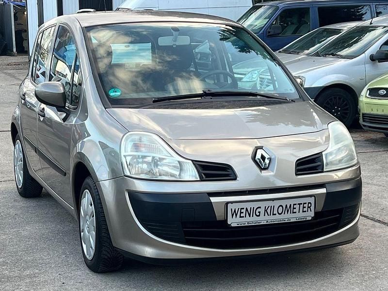 Gebraucht Renault Modus Avantage 75 PS (55 kW) 2008 Gold Van / Kleinbus