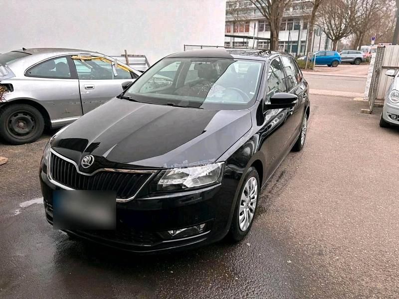 Gebraucht Skoda Rapid 95 PS (69 kW) 2018 Schwarz Kleinwagen