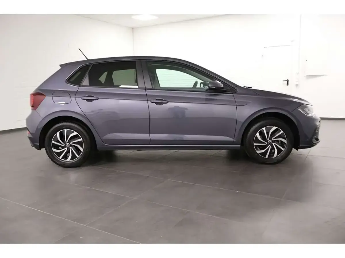 Gebraucht VW Polo Basis 80 PS (58 kW) 2025 Grau Kleinwagen