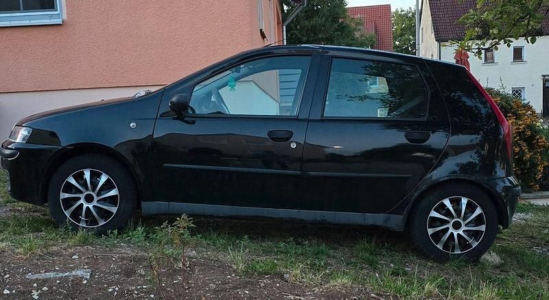 Schwarz Gebraucht 2001 Fiat Punto Kleinwagen | 850 € (Fairer Preis) - Bild 1/4