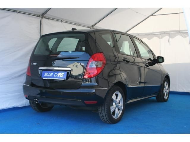 Gebraucht Mercedes A180 Avantgarde 109 PS (80 kW) 2011 Schwarz metallic Limousine