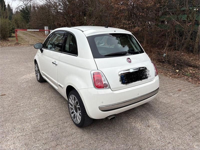 Gebraucht Fiat 500 Lounge 69 PS (50 kW) 2015 Weiß Kleinwagen