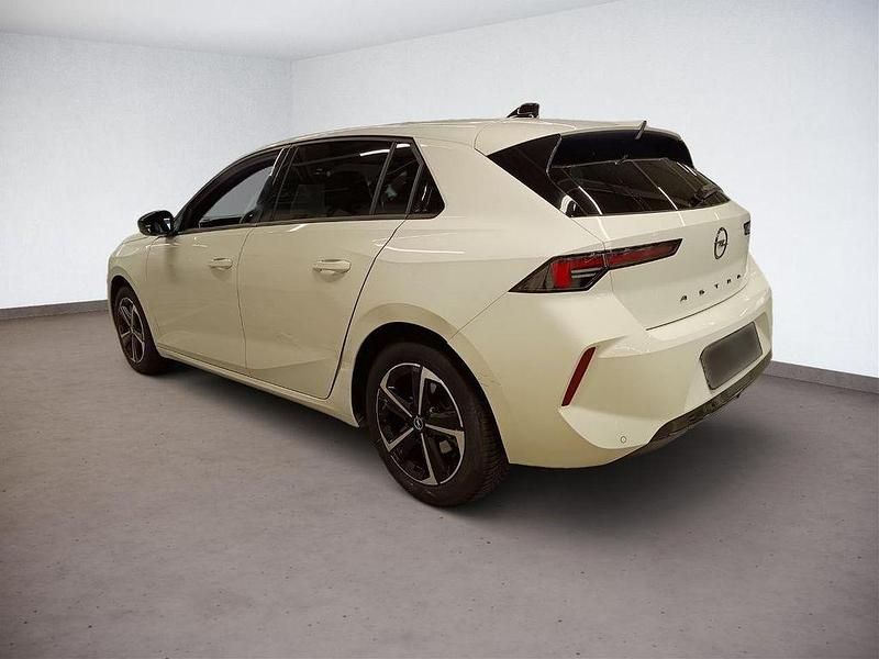 Gebraucht Opel Astra GS Line 131 PS (96 kW) 2024 Weiß Limousine