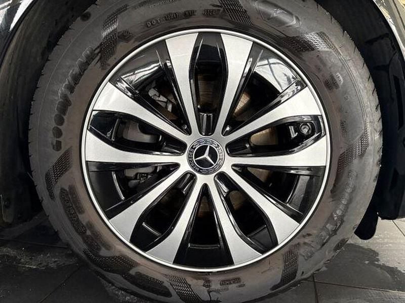 Gebraucht Mercedes E200 204 PS (150 kW) 2024 Schwarz Limousine