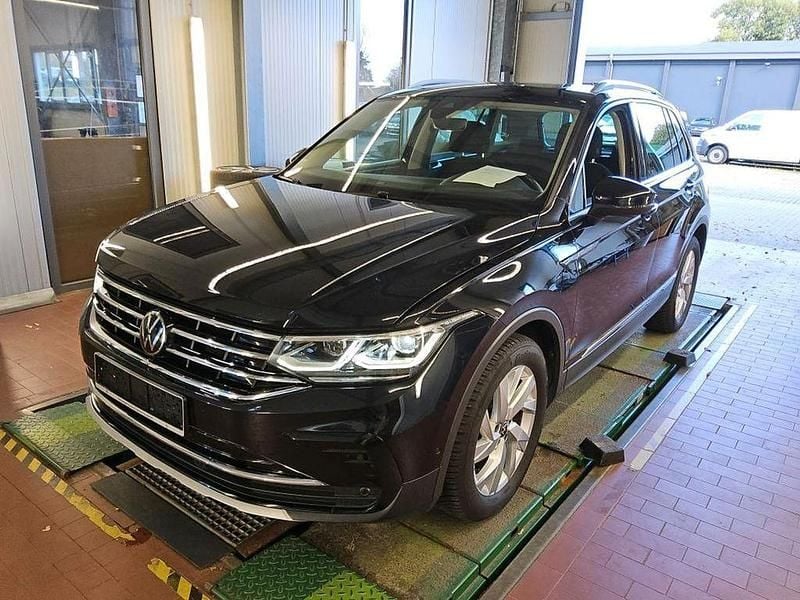 Gebraucht VW Tiguan Elegance 150 PS (110 kW) 2022 Deep black SUV