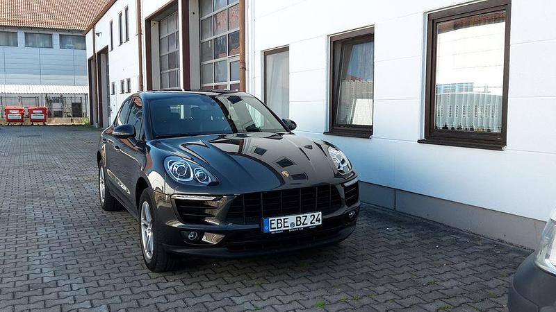 Gebraucht Porsche Macan 252 PS (185 kW) 2017 Grau SUV