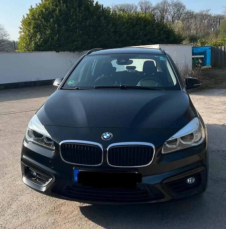 Gebraucht BMW 218 140 PS (102 kW) 2018 Schwarz Kombi