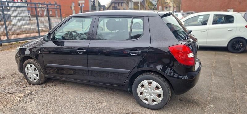 Gebraucht Skoda Fabia Cool Edition 60 PS (44 kW) 2012 Schwarz Kleinwagen
