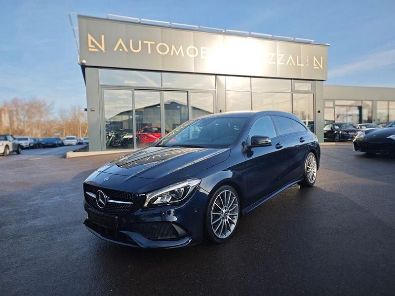 Blau Gebraucht 2017 Mercedes CLA180 Shooting Brake AMG line Kombi | 17.900 € (Fairer Preis) - Bild 1/4