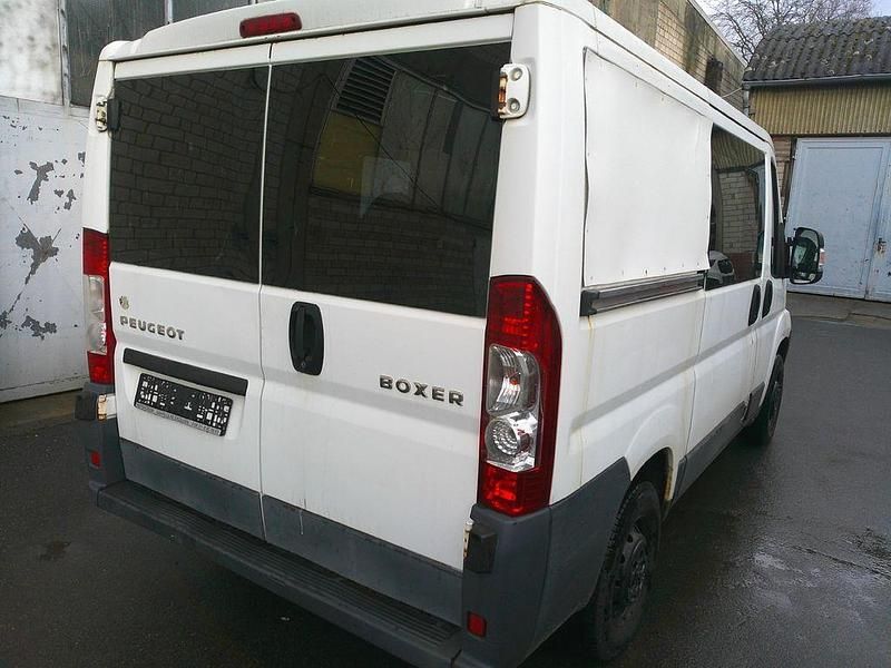 Gebraucht Peugeot Boxer 101 PS (74 kW) 2011 Weiß Van