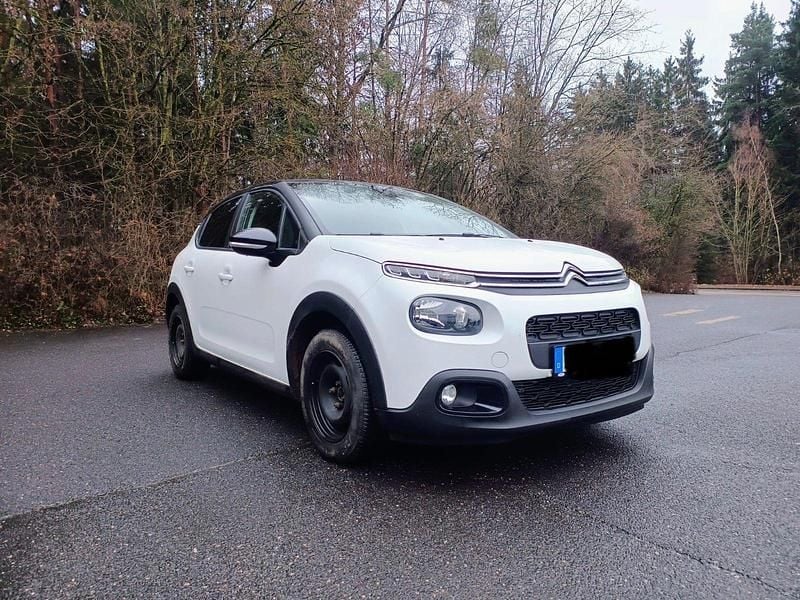 Weiß Gebraucht 2018 Citroën C3 Feel Kleinwagen | 10.200 € (Fairer Preis) - Bild 1/4