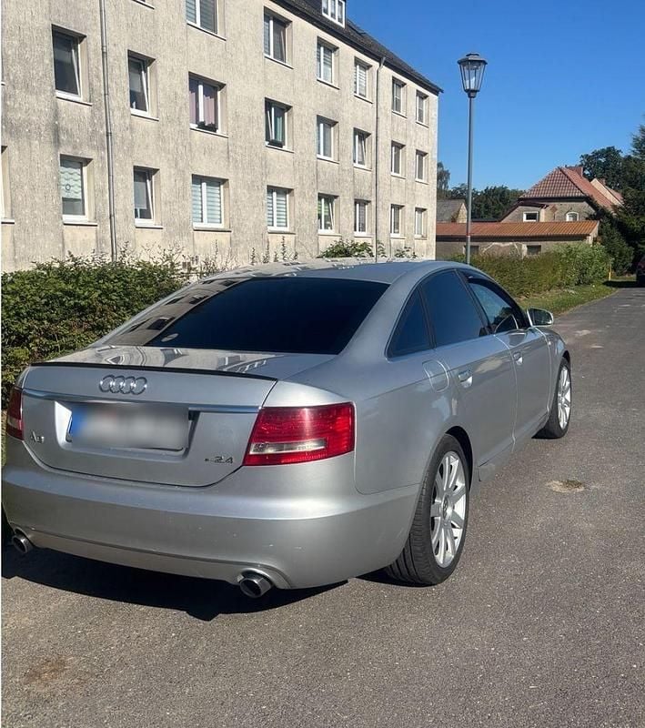 Silber Gebraucht 2005 Audi A6 Limousine | 1.650 € (Superpreis) - Bild 1/4