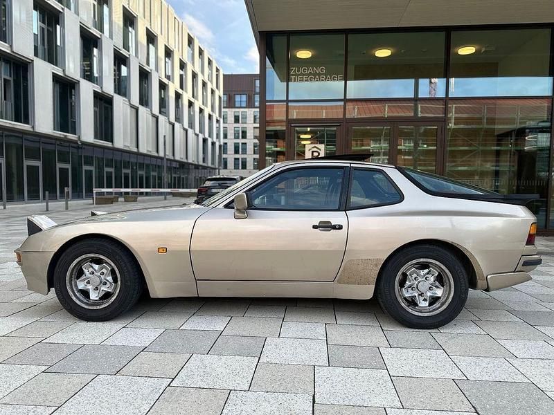 Gold Gebraucht 1985 Porsche 944 Edition Coupé | 12.000 € - Bild 1/4