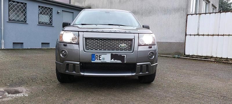 Grün Gebraucht 2008 Land Rover Freelander 2 SUV | 6.499 € (Etwas zu teuer) - Bild 1/4