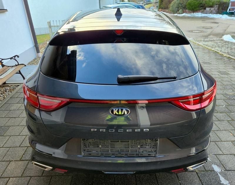 Gebraucht Kia ProCeed GT 204 PS (150 kW) 2021 Grau Kombi