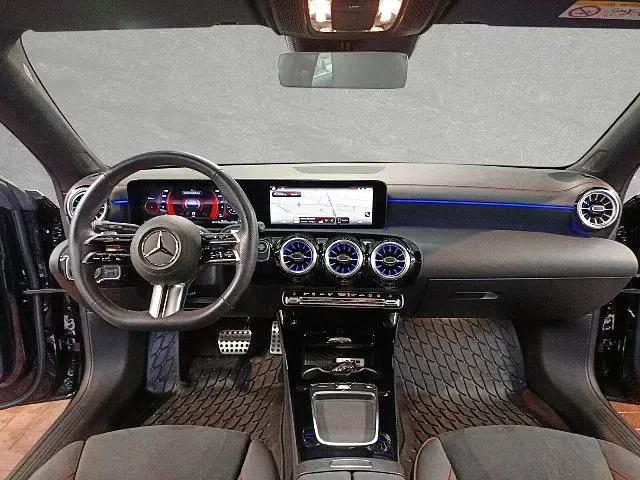 Gebraucht Mercedes CLA250e 218 PS (160 kW) 2024 Coupé