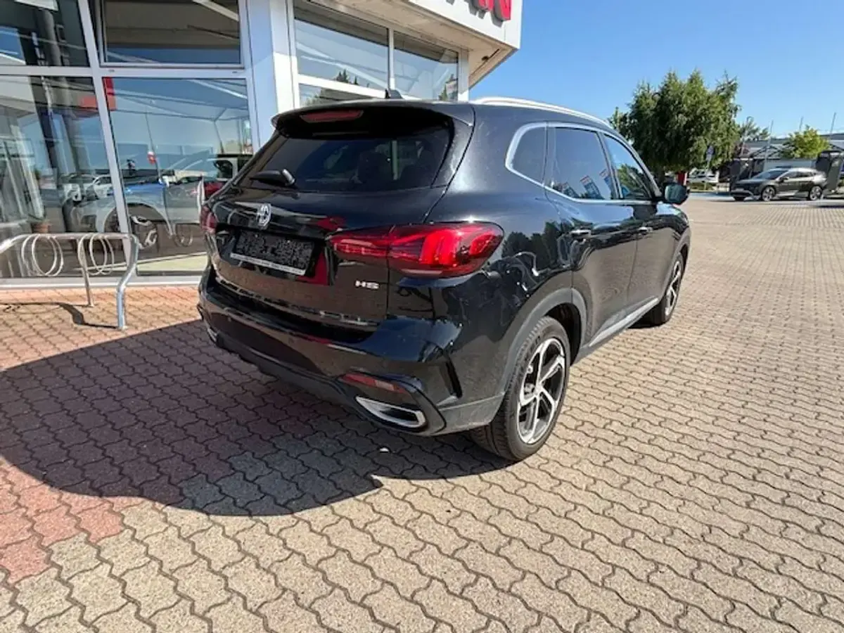 Gebraucht MG HS Luxury 162 PS (119 kW) 2024 Pebble black SUV