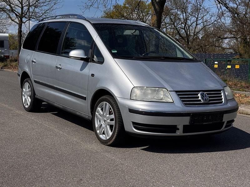 Gebraucht VW Sharan Freestyle 140 PS (102 kW) 2007 Silber Van / Kleinbus