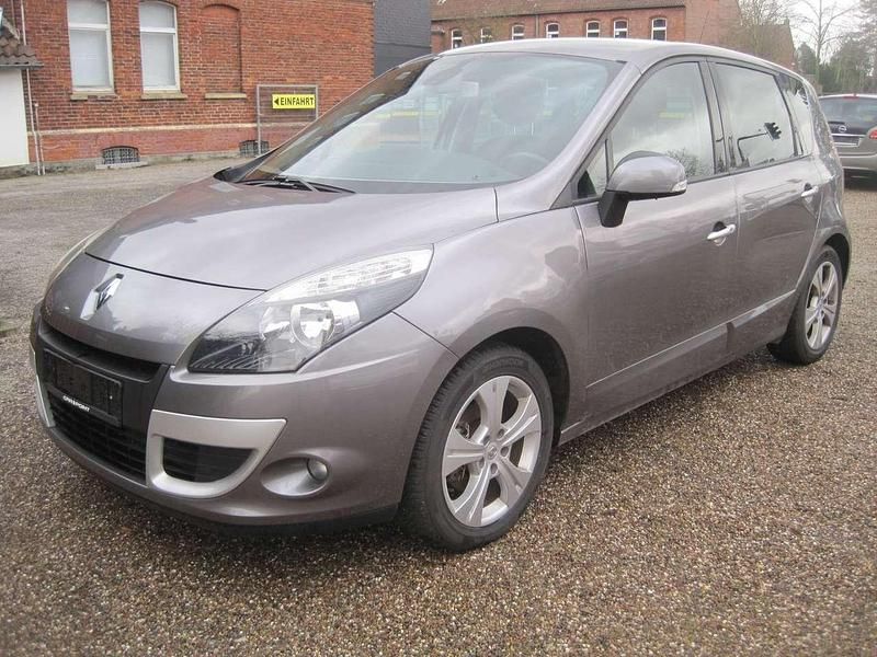 Gebraucht Renault Scénic III Dynamique 131 PS (96 kW) 2011 Grau cassiopee Van / Kleinbus