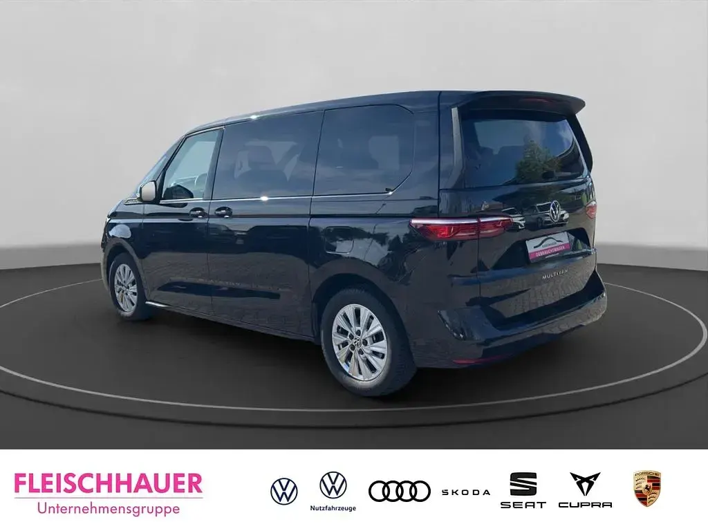 Gebraucht VW T7 Life 150 PS (110 kW) 2025 Schwarz Van