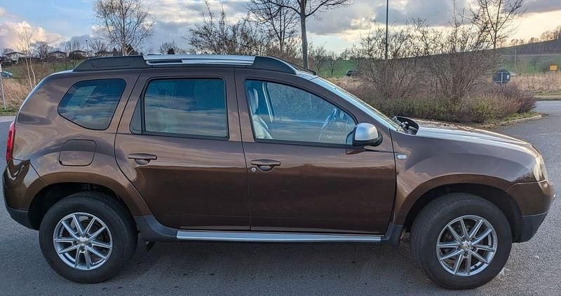Gebraucht Dacia Duster Prestige 105 PS (77 kW) 2011 Braun SUV