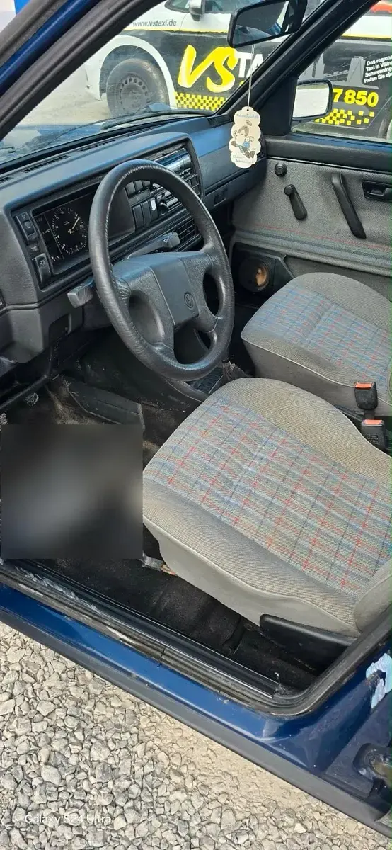 Second-hand VW Golf III 75 CP (55 kW) 1992 Hatchback