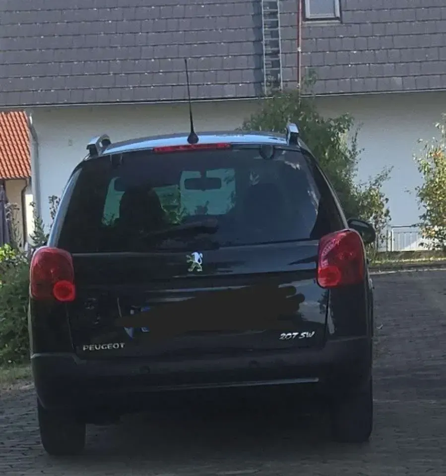 Gebraucht Peugeot 207 Tendance 95 PS (69 kW) 2009 Kombi