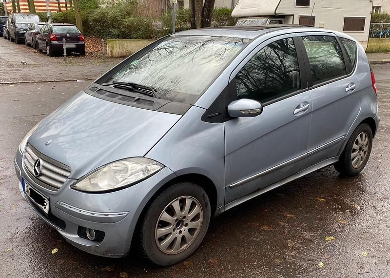 Gebraucht Mercedes A180 Elegance 109 PS (80 kW) 2006 Blau Kleinwagen