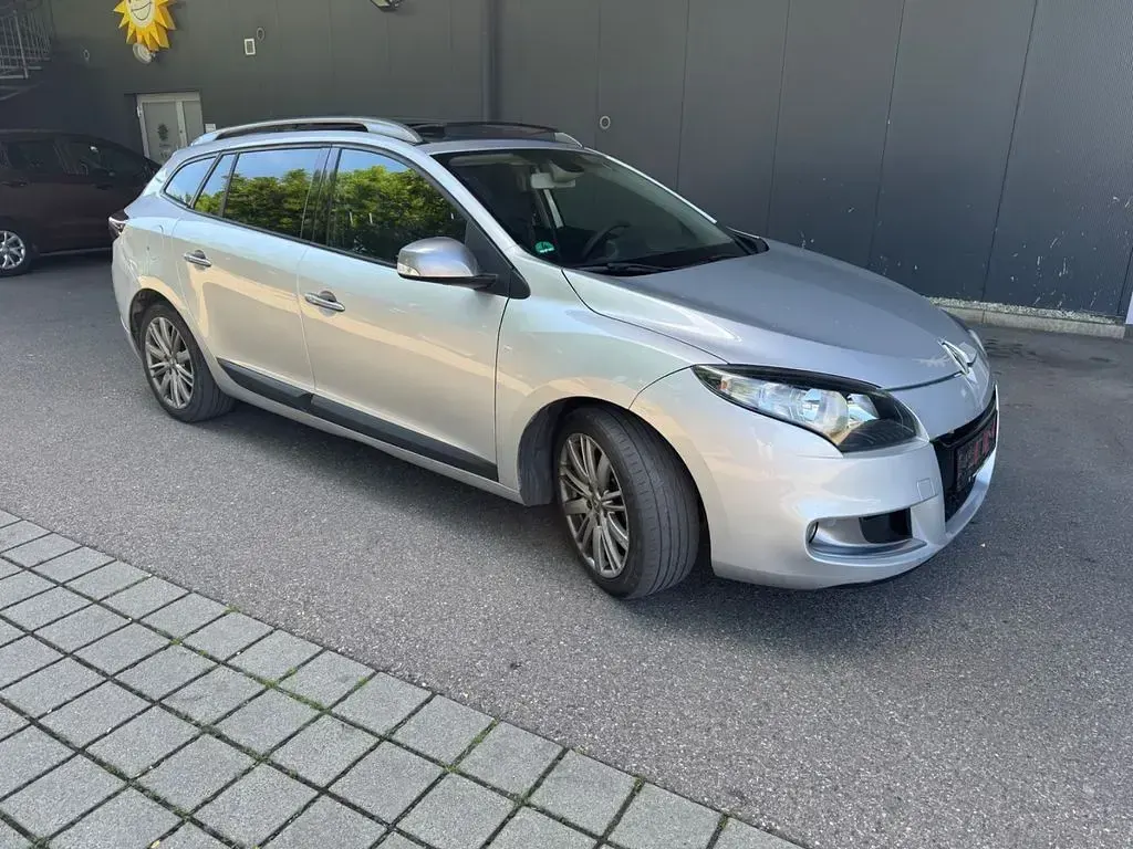 Gebraucht Renault Mégane GT Line Dynamique 131 PS (96 kW) 2011 Grau Limousine