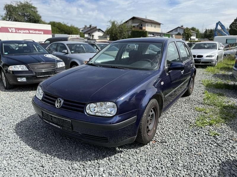 Blau Gebraucht 2001 VW Golf IV Limousine | 1.350 € (Guter Preis) - Bild 1/4