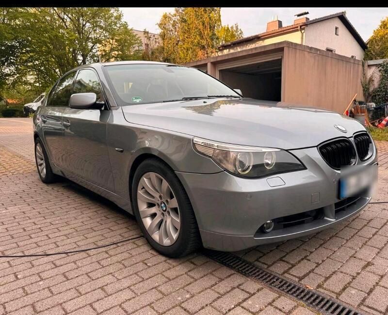 Silber Gebraucht 2004 BMW 525 Limousine | 6.200 € (Fairer Preis) - Bild 1/4