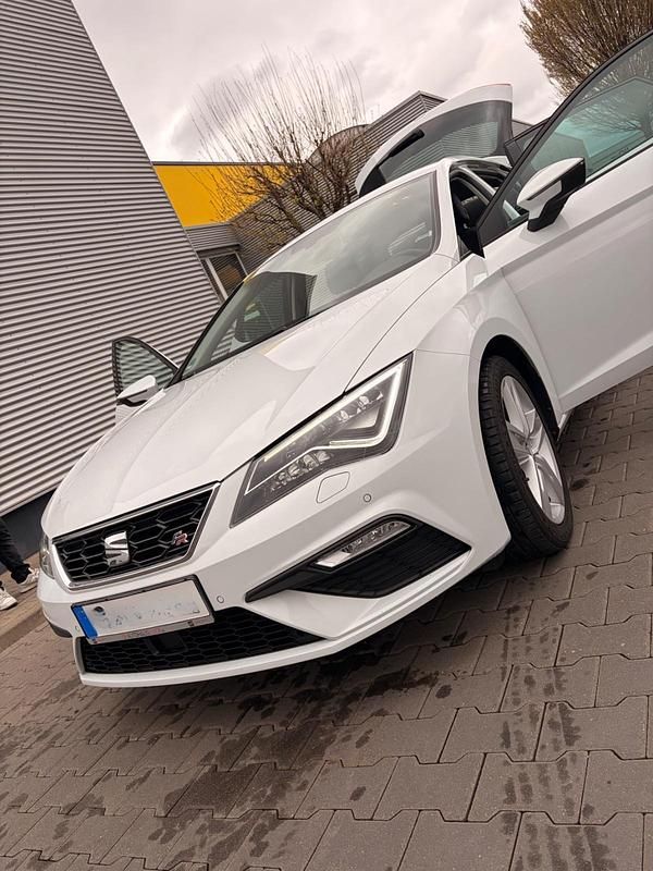 Gebraucht Seat Leon FR 180 PS (132 kW) 2018 Weiß Kleinwagen