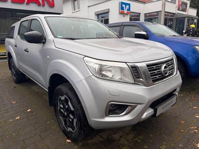 Gebraucht Nissan Navara Acenta 190 PS (139 kW) 2022 Silber Pickup