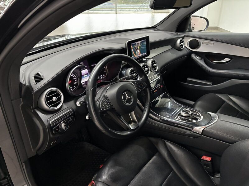 Gebraucht Mercedes GLC220 AMG 194 PS (142 kW) 2019 Schwarz SUV