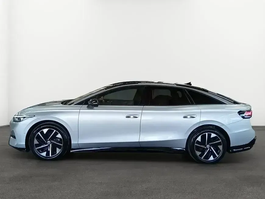 Gebraucht VW ID.7 Pro 210 kW (286 PS) 2024 Grau Limousine