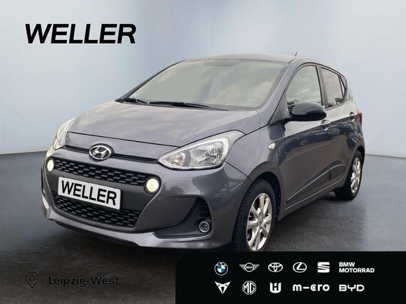 Gebraucht Hyundai i10 Passion 87 PS (63 kW) 2018 Grau Kleinwagen