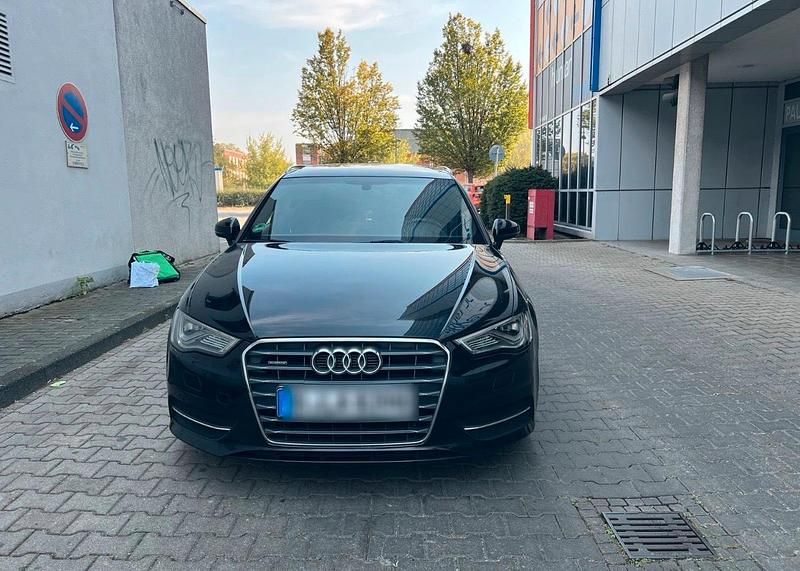 Schwarz Gebraucht 2015 Audi A3 S-Line Kombi | 15.000 € (Fairer Preis) - Bild 1/4