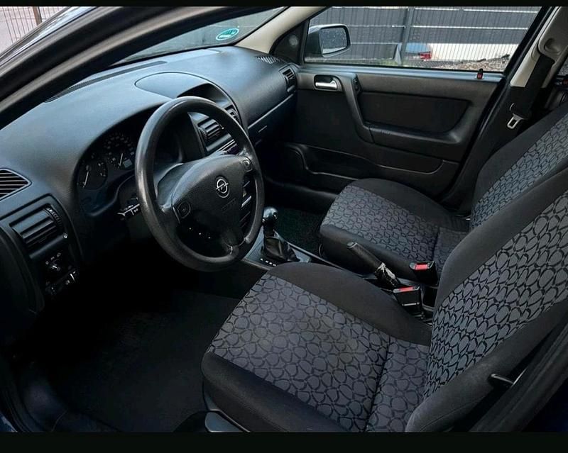 Andere farben Gebraucht 2000 Opel Astra Limousine | 1.250 € (Guter Preis) - Bild 1/4