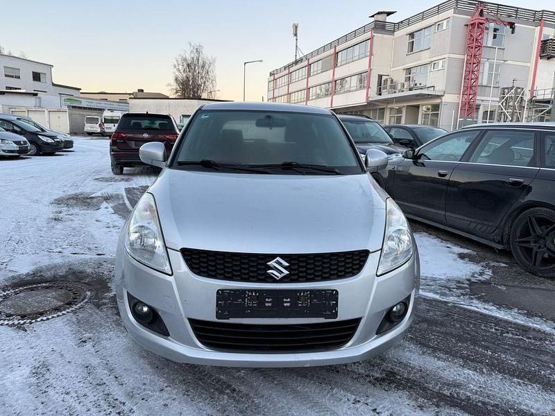 Gebraucht 2011 Suzuki Swift Club Limousine | 3.450 € (Teuer) - Bild 1/4